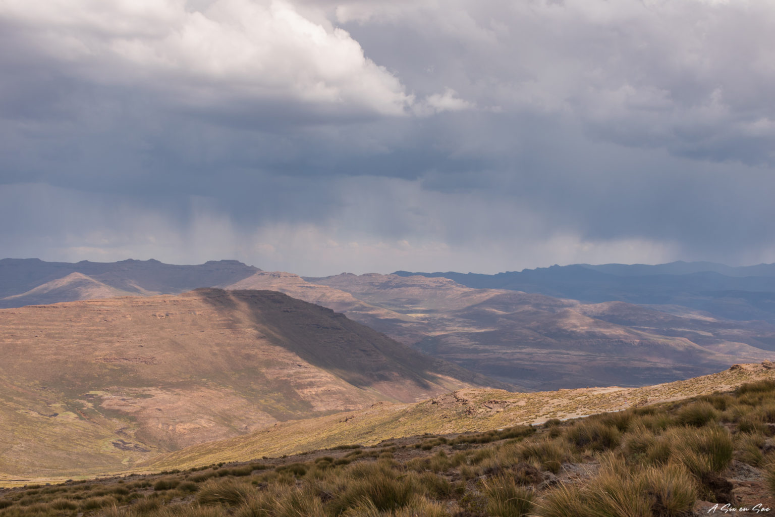 Plateau du Lésotho après avoir passé le col du sani Pass dans le Drakensberg