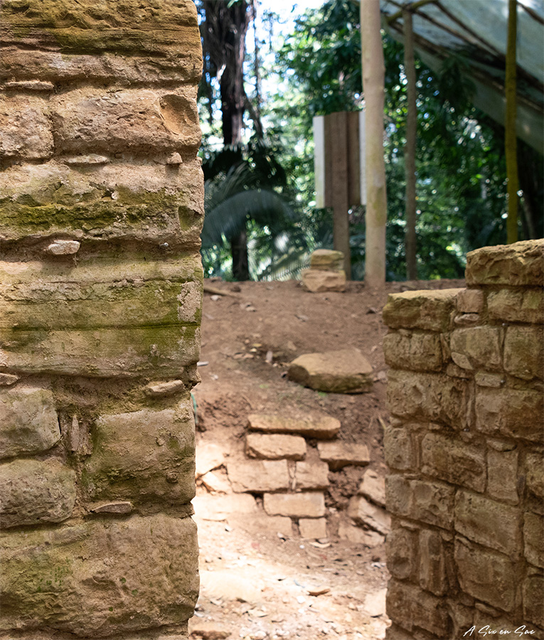 zone de fouille dans le palais royal maya de la citée de Cancuen au Guatemala