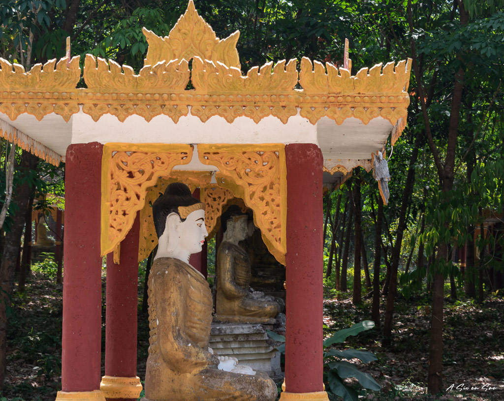 Bouddhas du parc Lumbini-Hpa An Myanmar