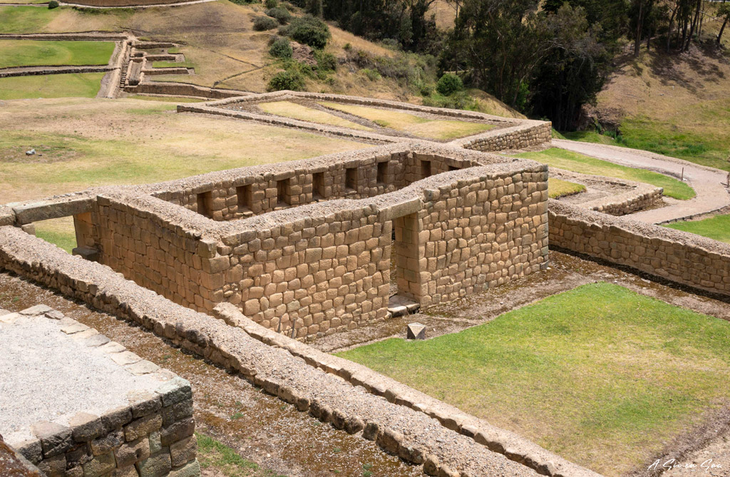 Batiment inca bien conservé sur le site archéologique d 'Ingapirca proche à proximité de Cuenca en Equateur